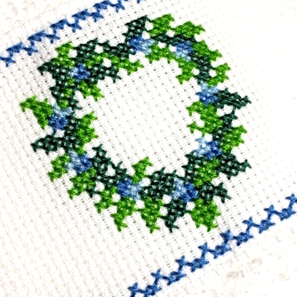 Handmade Towel Cross Stitched Blue Hearts NWT - Picture 3 of 3